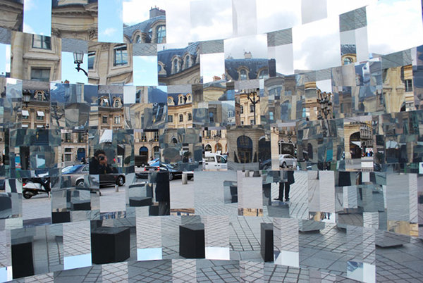 Ring-Mirror-Installation-by-Arnaud-Lapierre-7